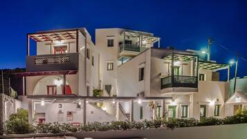 Front of property – evening/night