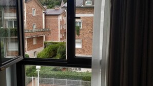 객실 내 금고, 책상, 다리미/다리미판, 무료 WiFi