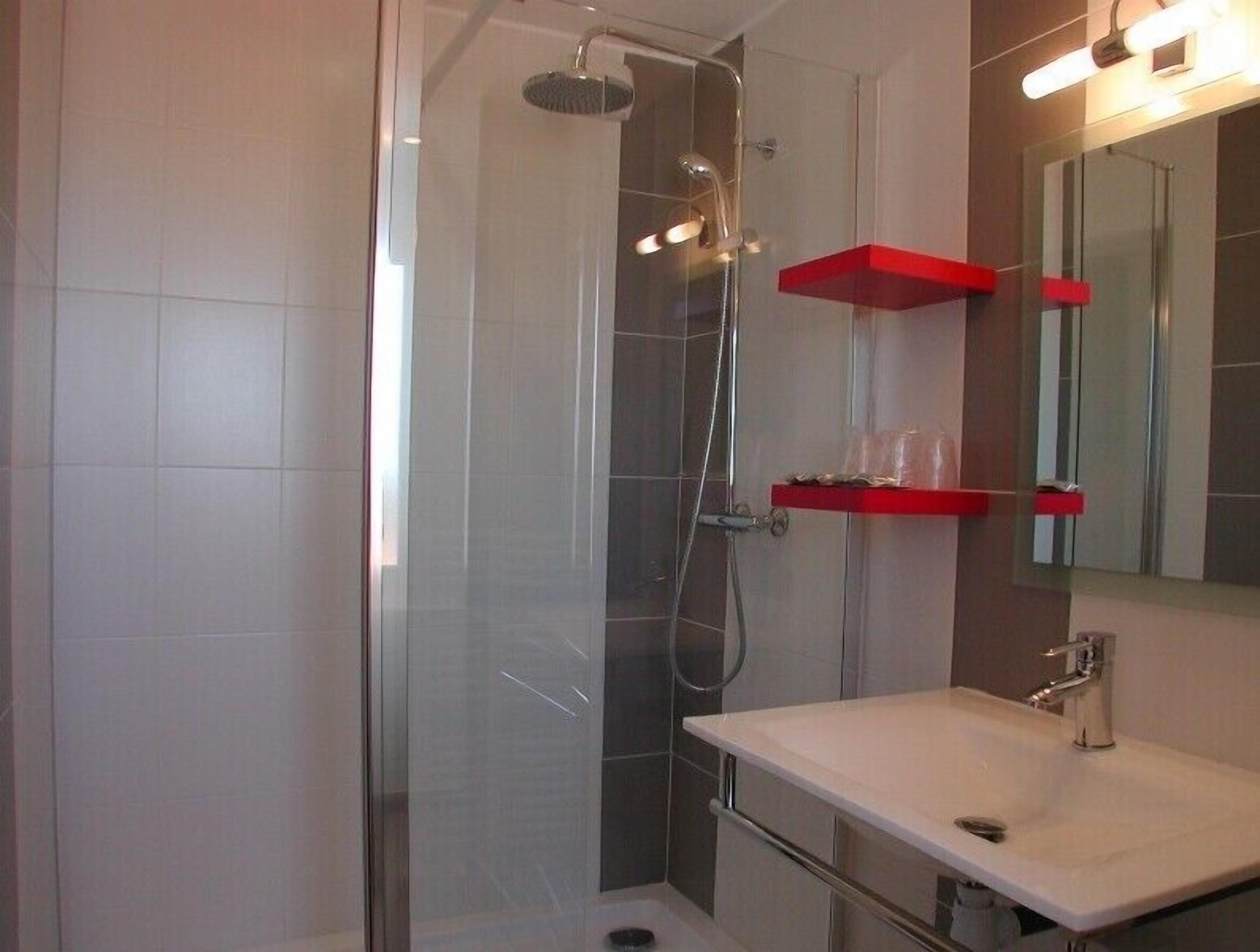 Photo - Hôtel Savary