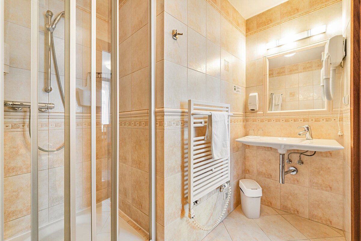 Bathroom | Free toiletries, hair dryer, towels