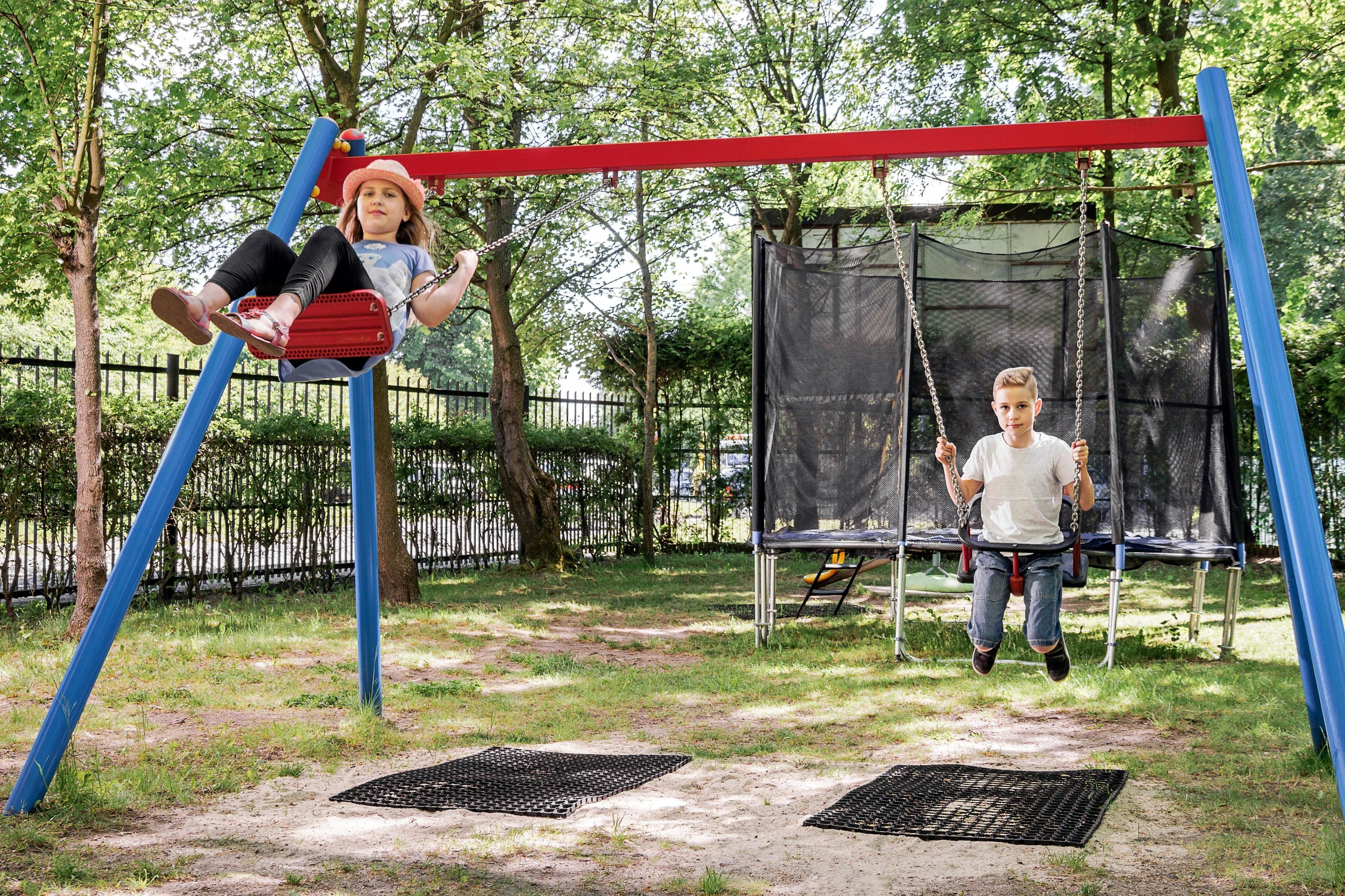 children’s play area – outdoor