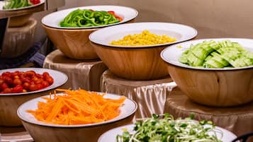 Daily buffet breakfast (THB 250 per person)