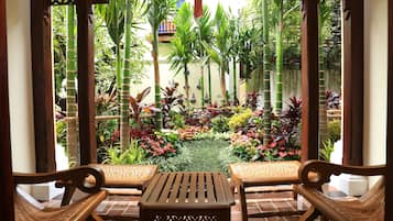 Executive Double Room | Garden view