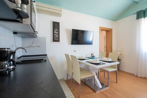 Apartment, Sea View | Living area | Plasma TV - Villa Jidro (Trogir)