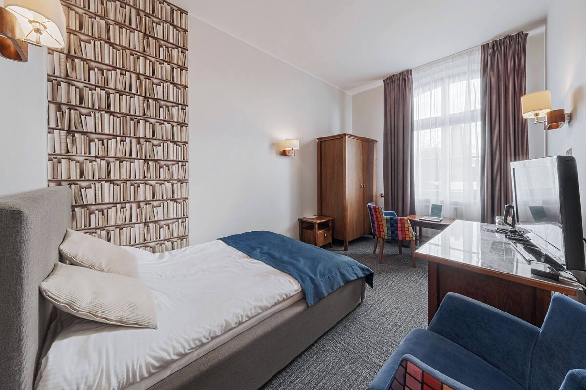 Standard Single Room (unlimited spa access) 4* | Safe på rommet, skrivebord, strykejern/-brett og wi-fi (inkludert)