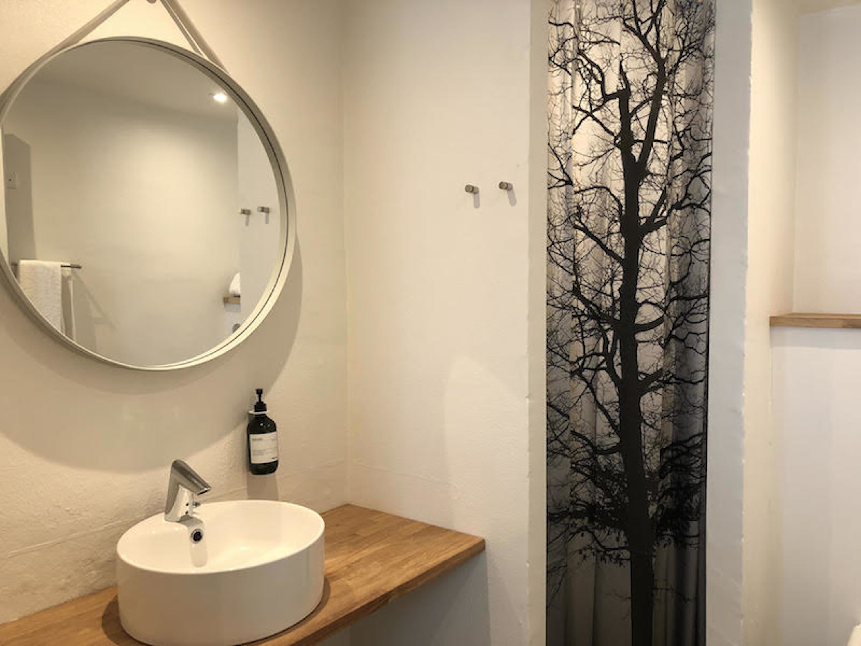 family room | bathroom sink