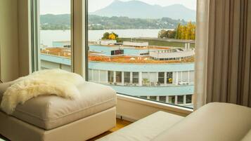 Penthouse, 1 Bedroom, Terrace | Living room | Flat-screen TV