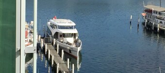 Penthouse Apartments Lakeside