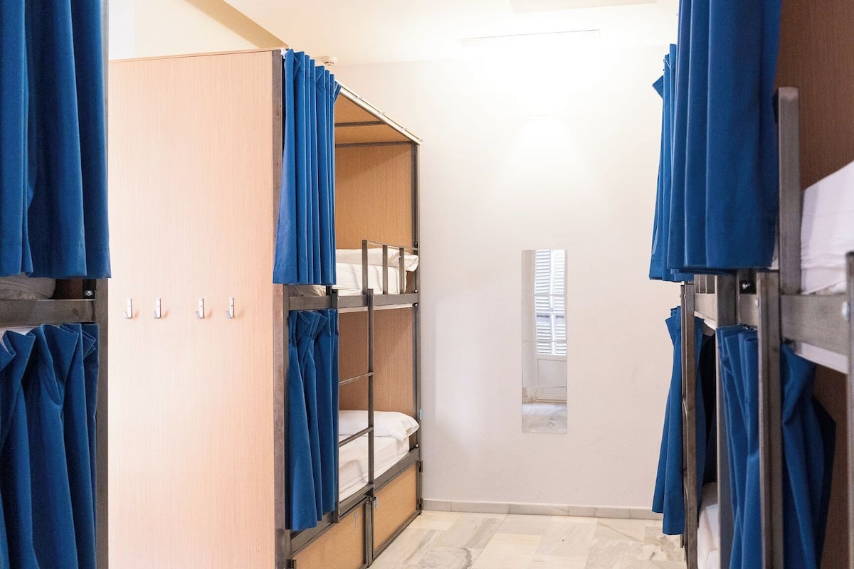 Duntäcken, strykjärn/strykbräda, gratis wi-fi och sängkläder