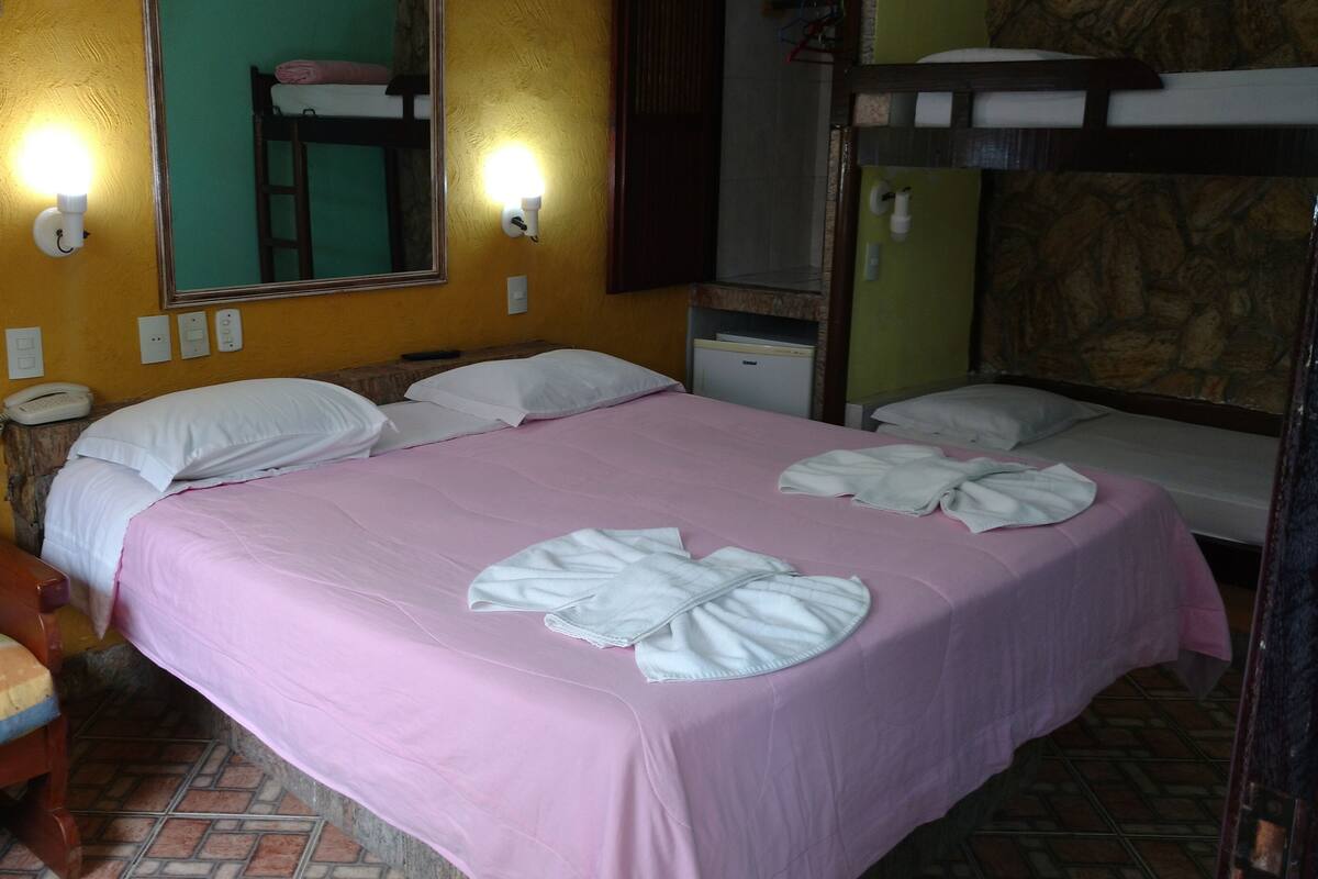 Minibar, blackout drapes, WiFi (free), bed sheets