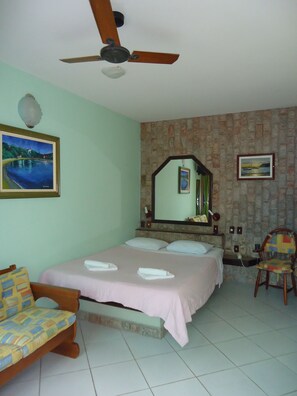 Family Room Standard | Minibar, blackout drapes, free WiFi, bed sheets - Pousada Flamingo (Búzios)