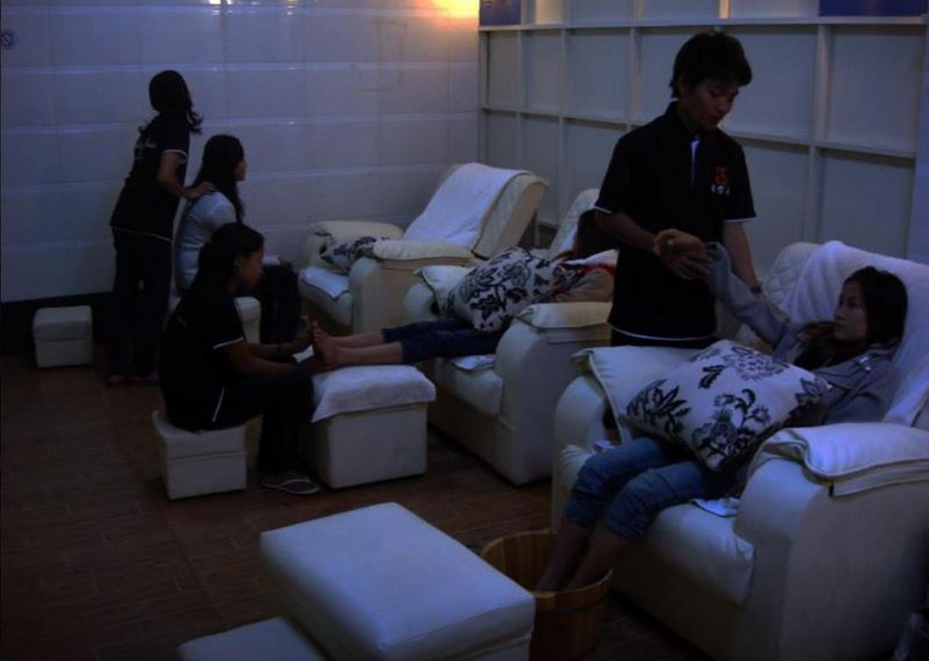 Body treatments, manicures and pedicures