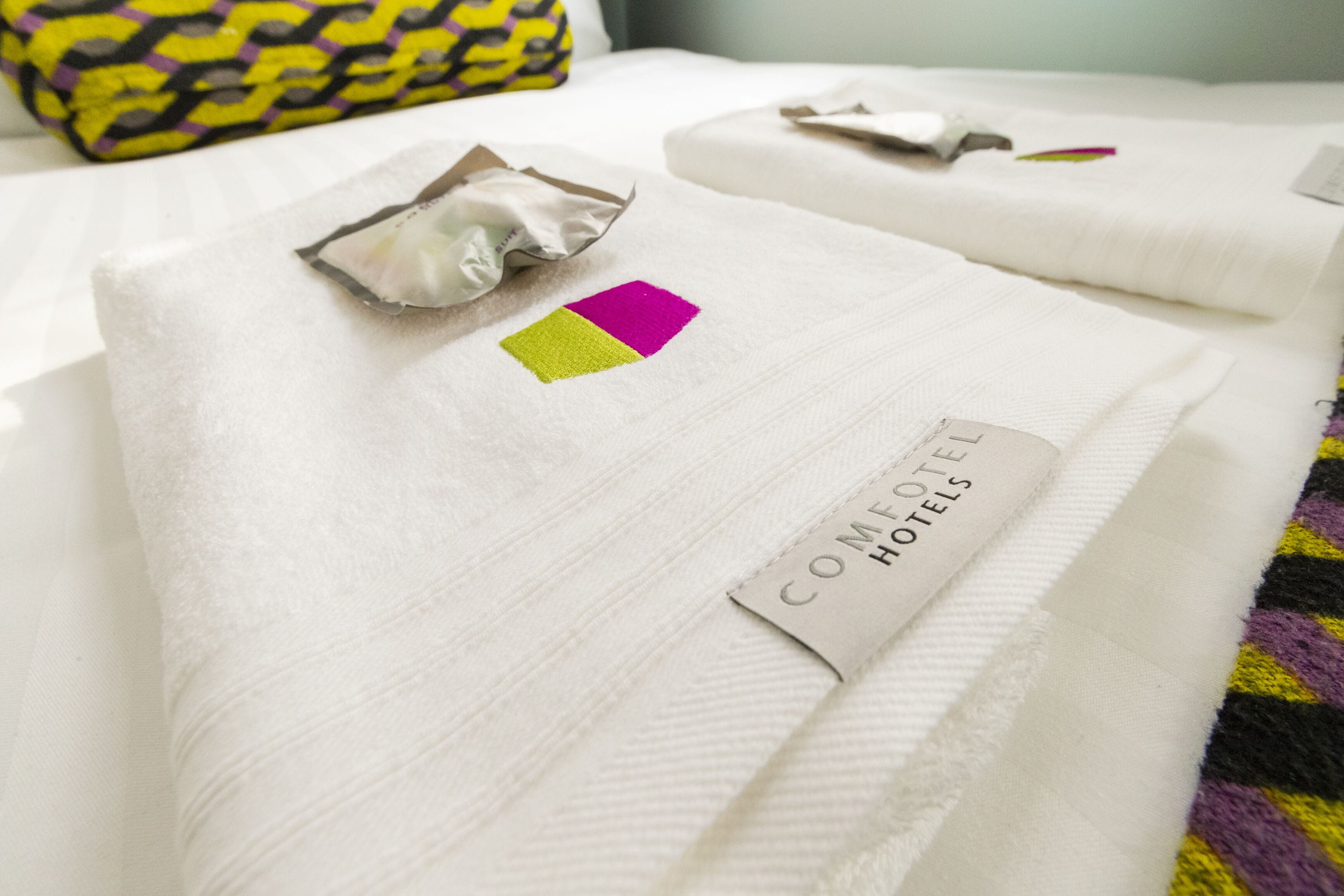 Foto - Comfotel PRPL