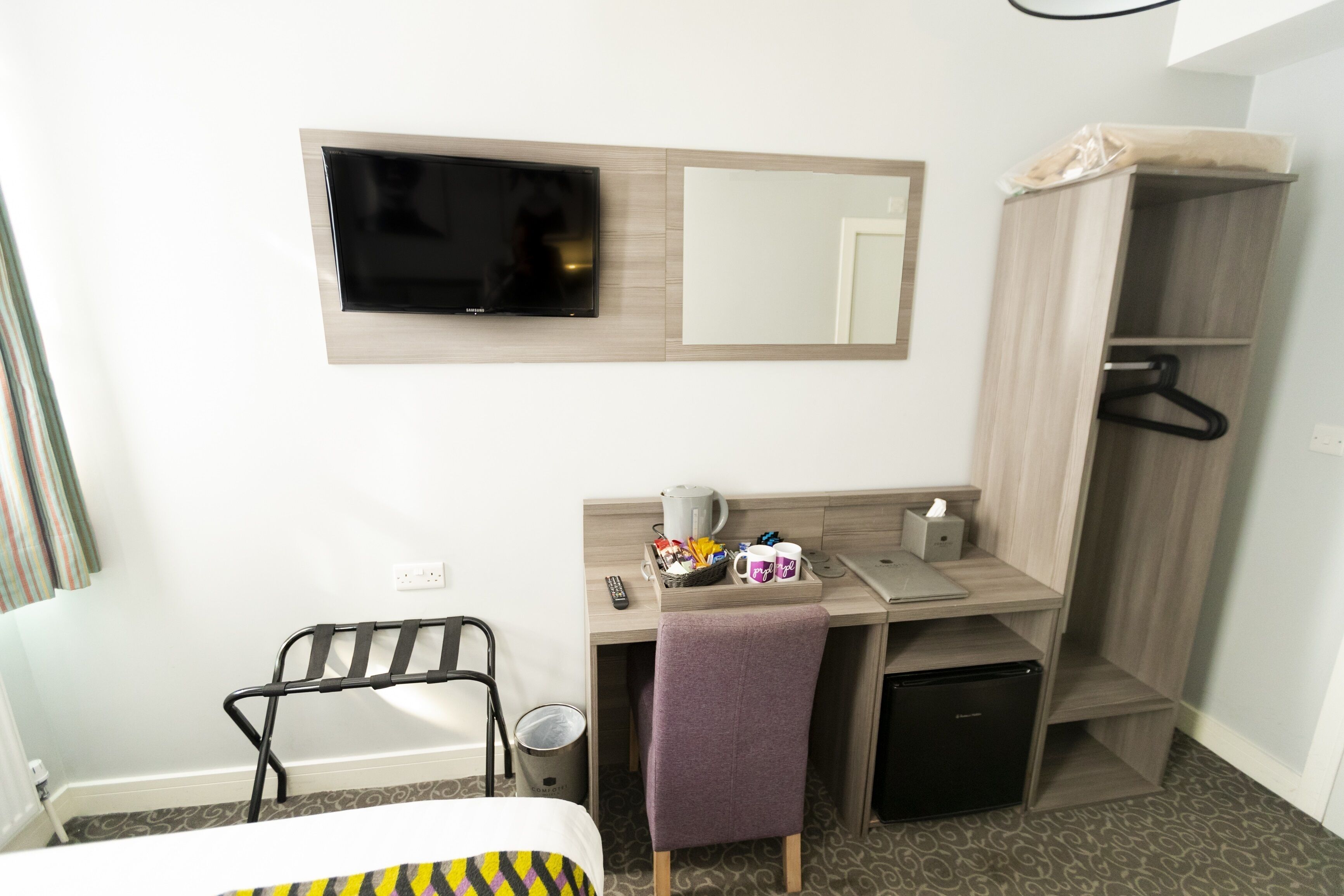 Foto - Comfotel PRPL