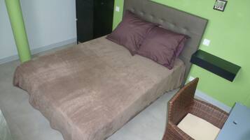 Individually decorated, free WiFi