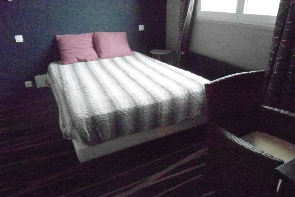 Double Room (Poivre) | Individually decorated, free WiFi