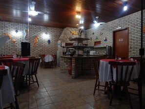 Restaurant - Pousada Salines (Florianópolis)