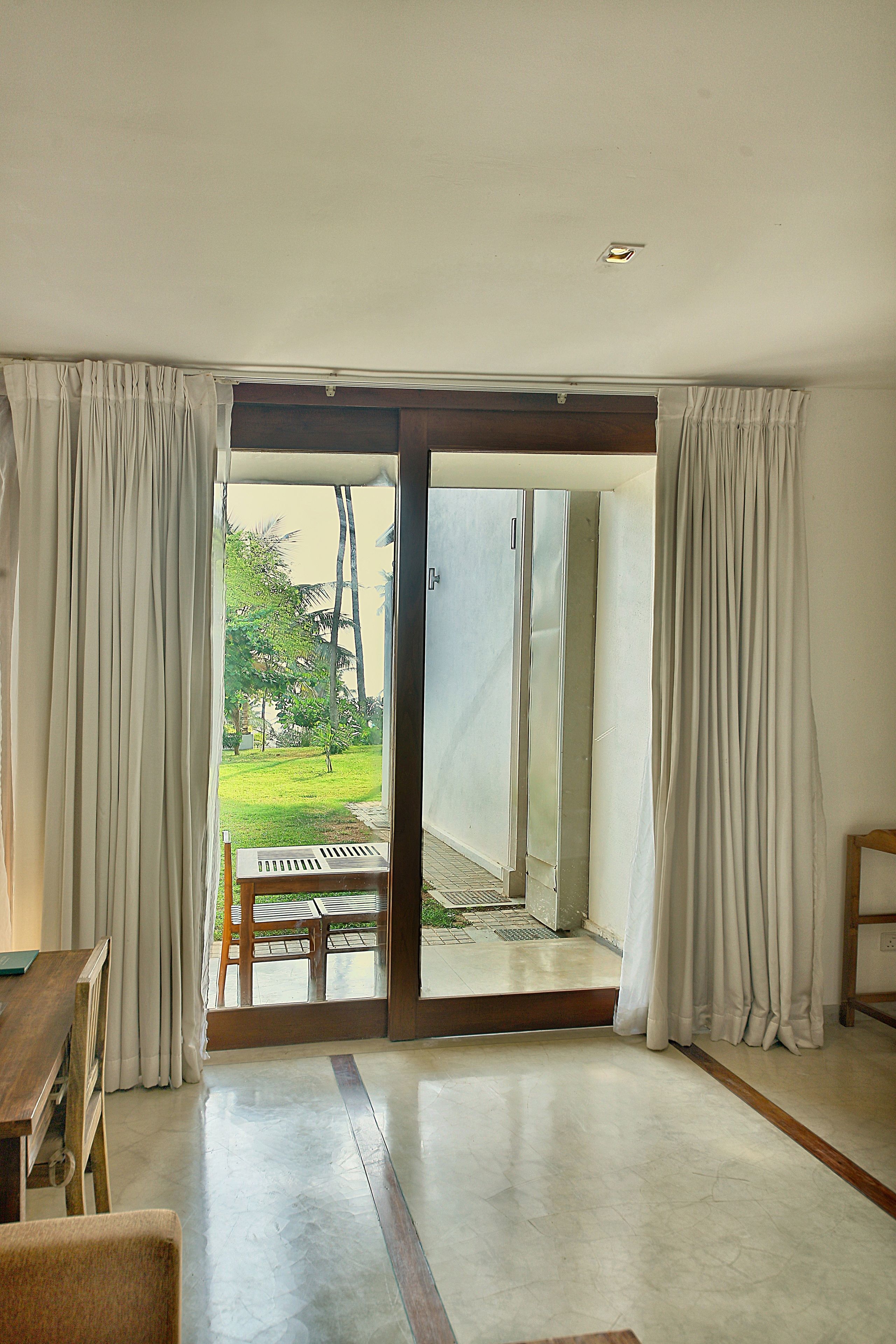 super deluxe room - 15% on spa treatments | premium bedding, minibar, in-room safe, desk