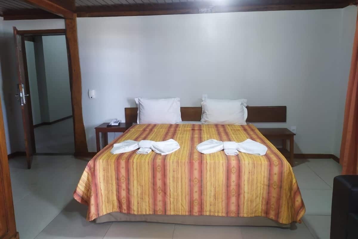 2 bedrooms, minibar, in-room safe, blackout drapes