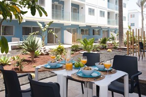 Terrace/patio - Bristol Sunset Beach (La Oliva)