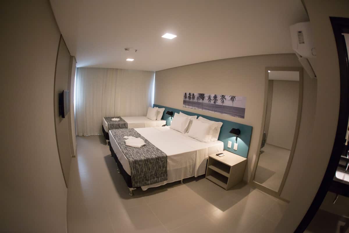 Hypo-allergenic bedding, minibar, in-room safe, blackout curtains