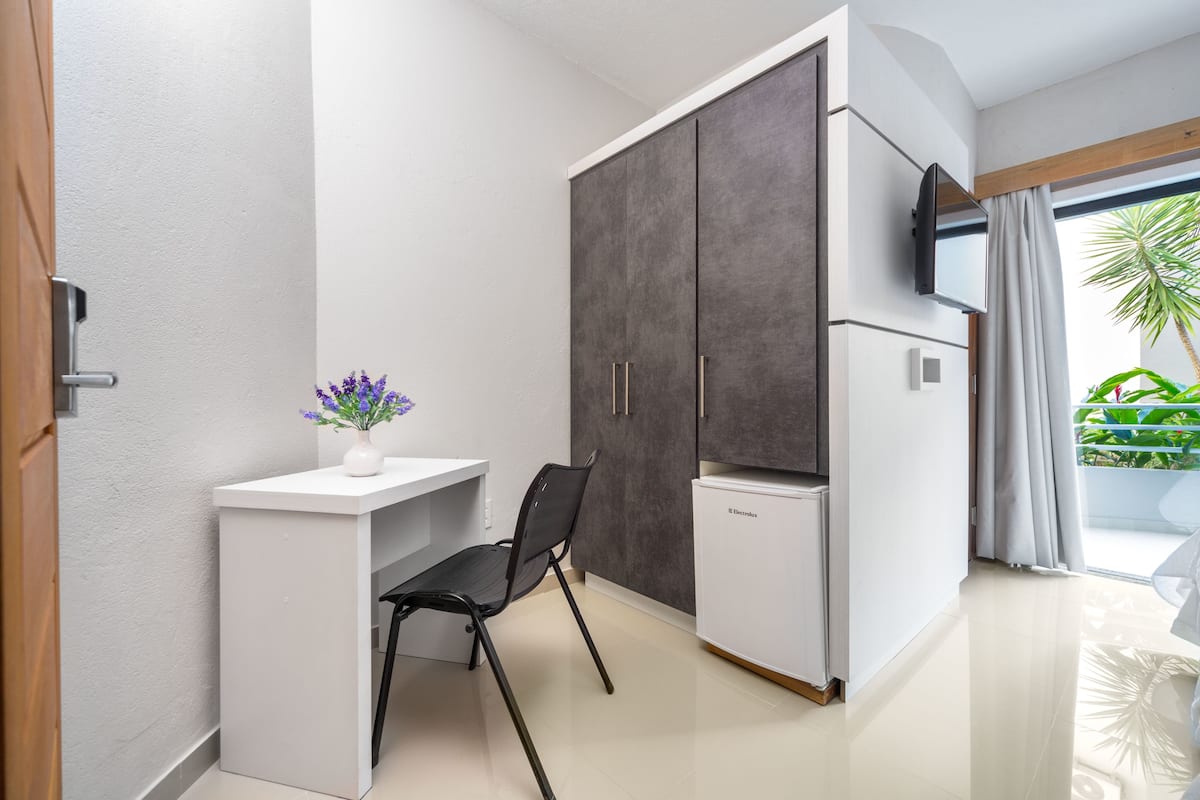 1 bedroom, minibar, desk, blackout curtains