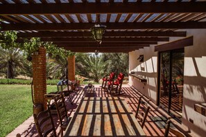 Porch - Rancho Toros Pintos (Valle de Guadalupe)