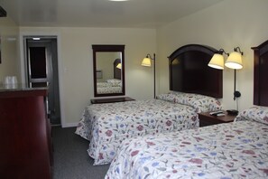 Standard Room, 2 Double Beds
