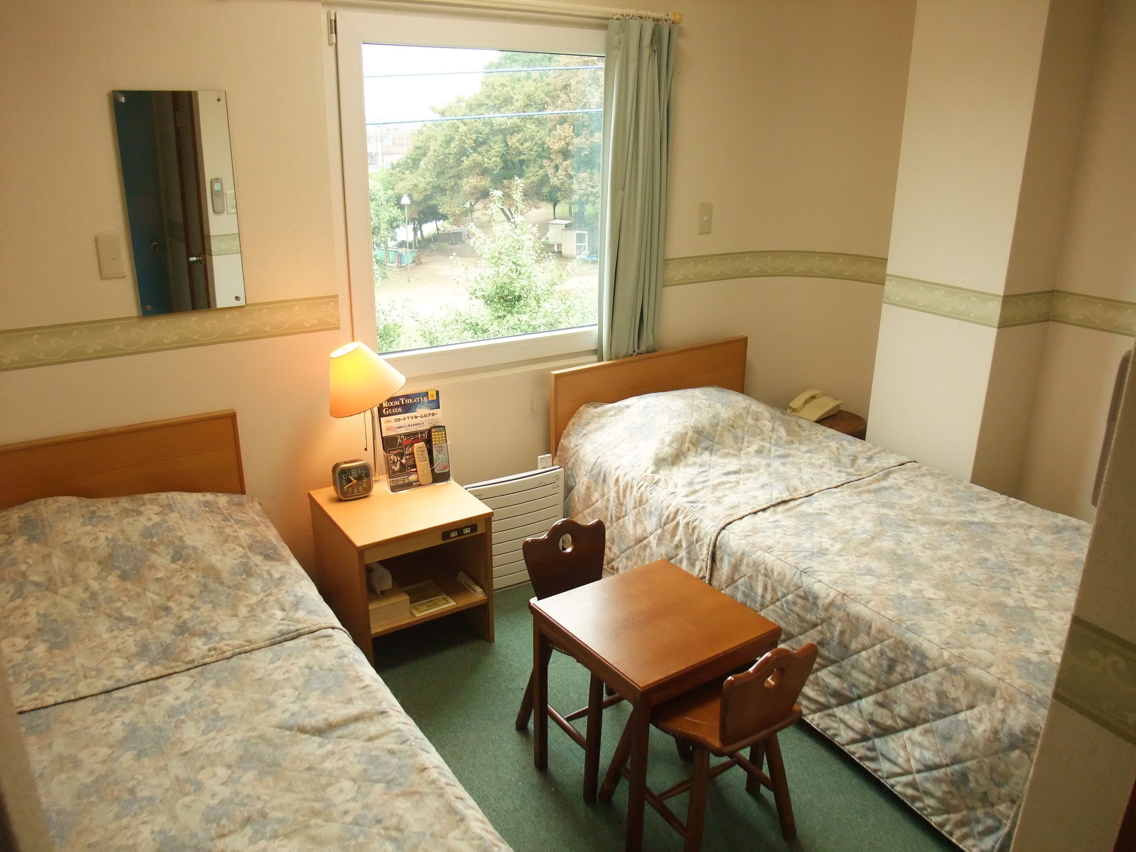 twin room, smoking (  b  ) | desk, free wifi, bed sheets