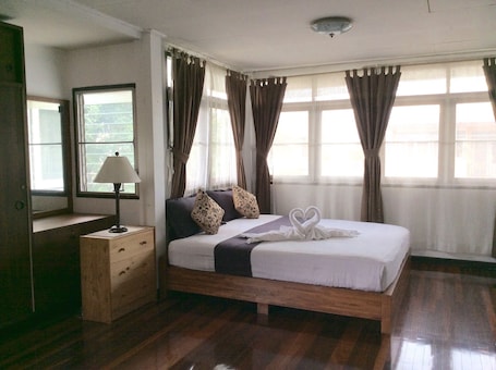 1 habitación, ropa de cama de alta calidad y decoración personalizada