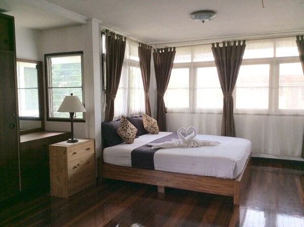 1 bedroom, premium bedding, individually decorated