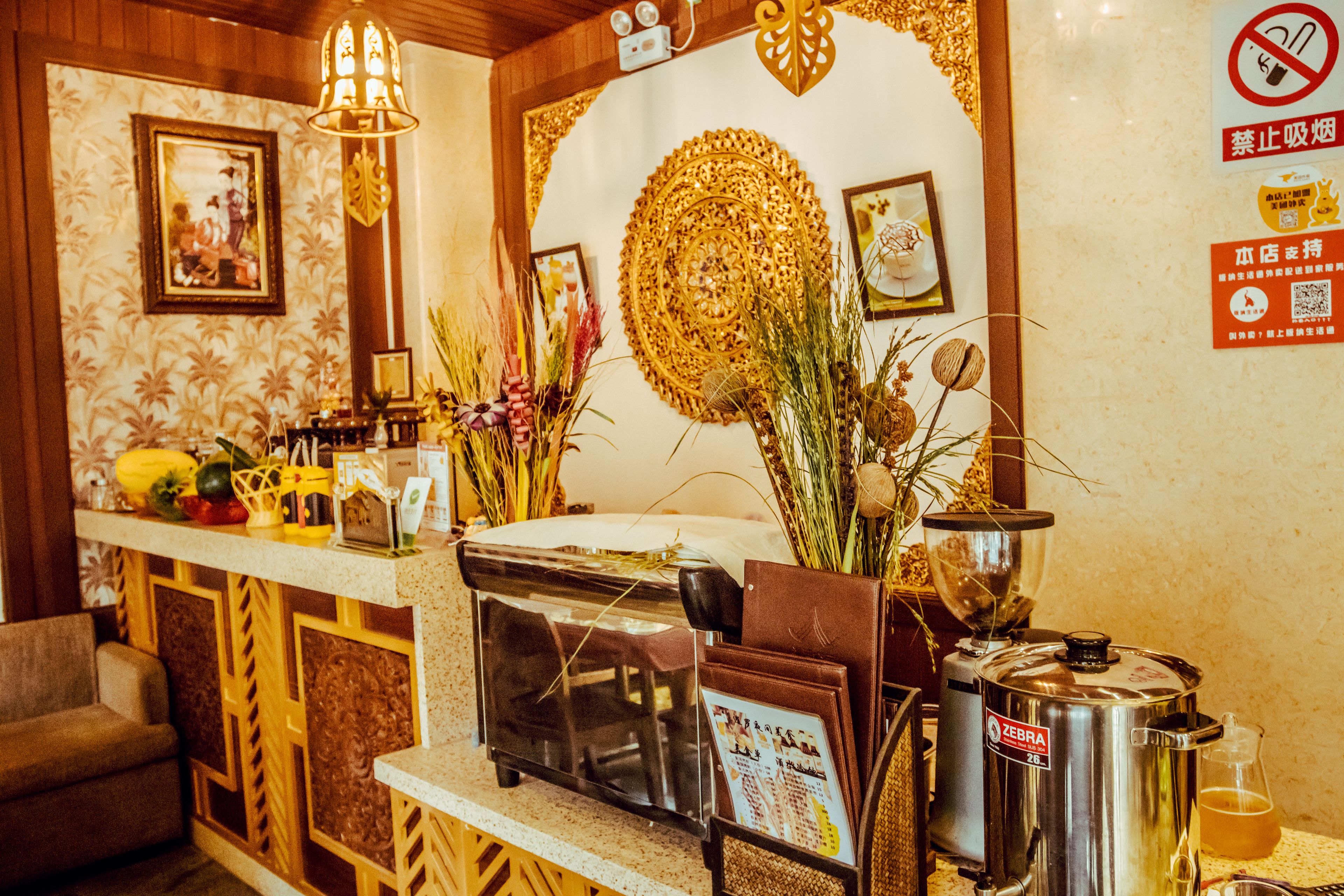 breakfast, lunch, dinner served; thai cuisine