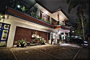 Front of property - Fora Guest House Taman Lingkar (Bandung)