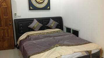 Standard Double Room | Free WiFi
