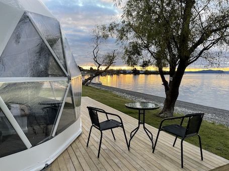 Deluxe Tent | Terrace/patio. Motutere Bay Top 10 Holiday Park