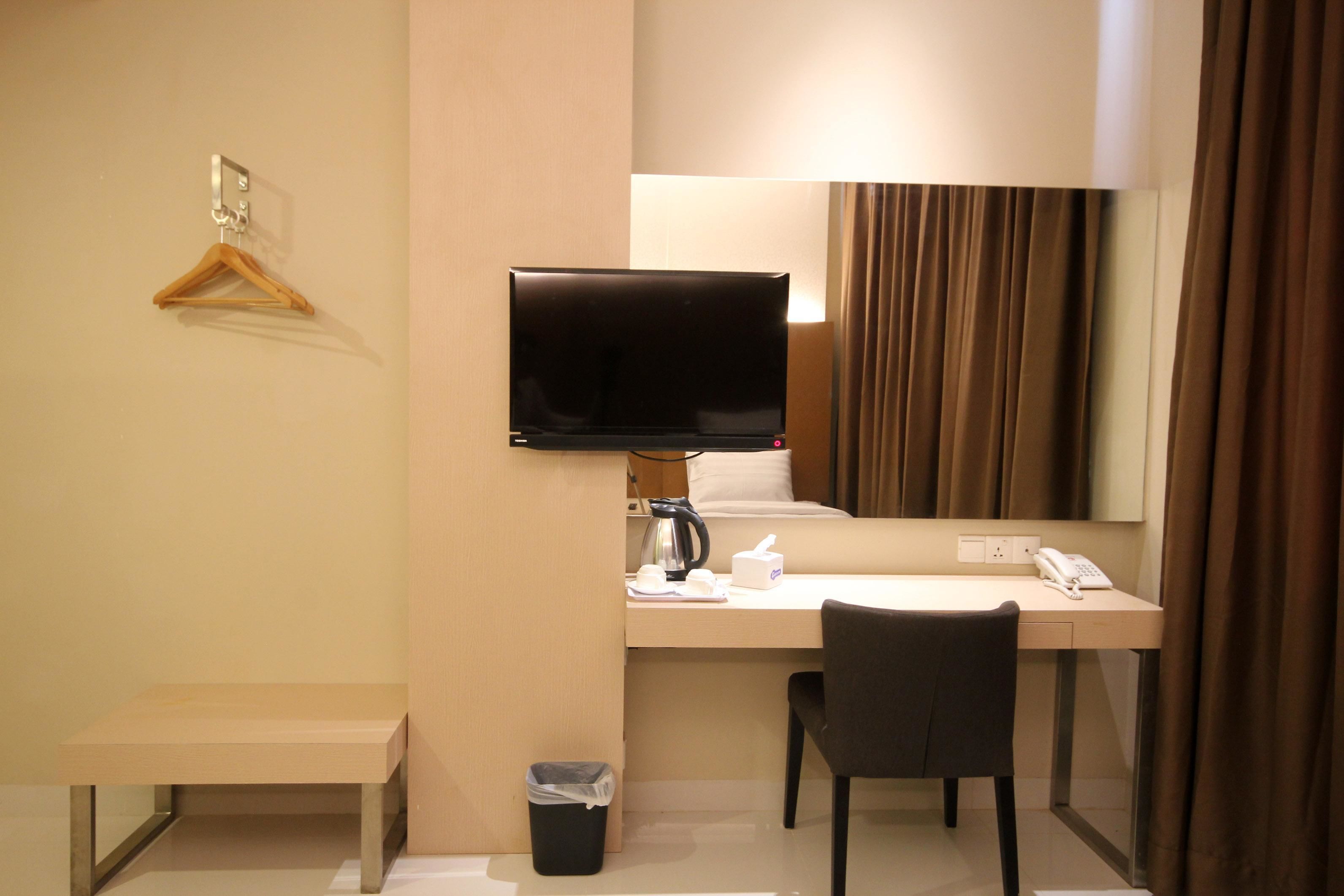 deluxe room | 1 bedroom, desk, free wifi, bed sheets
