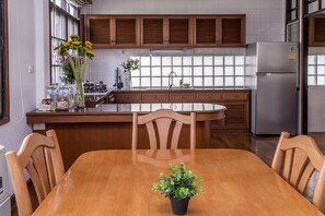 Villa 3 (4bedrooms) | Desk, free WiFi - Villa de Nimman (Chiang Mai)