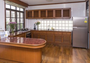 Desk, free WiFi - Villa de Nimman (Chiang Mai)