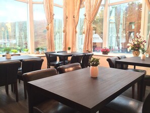 包每日全套早餐