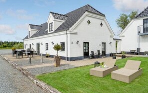 Exterior - Hedegaarden (Engesvang)