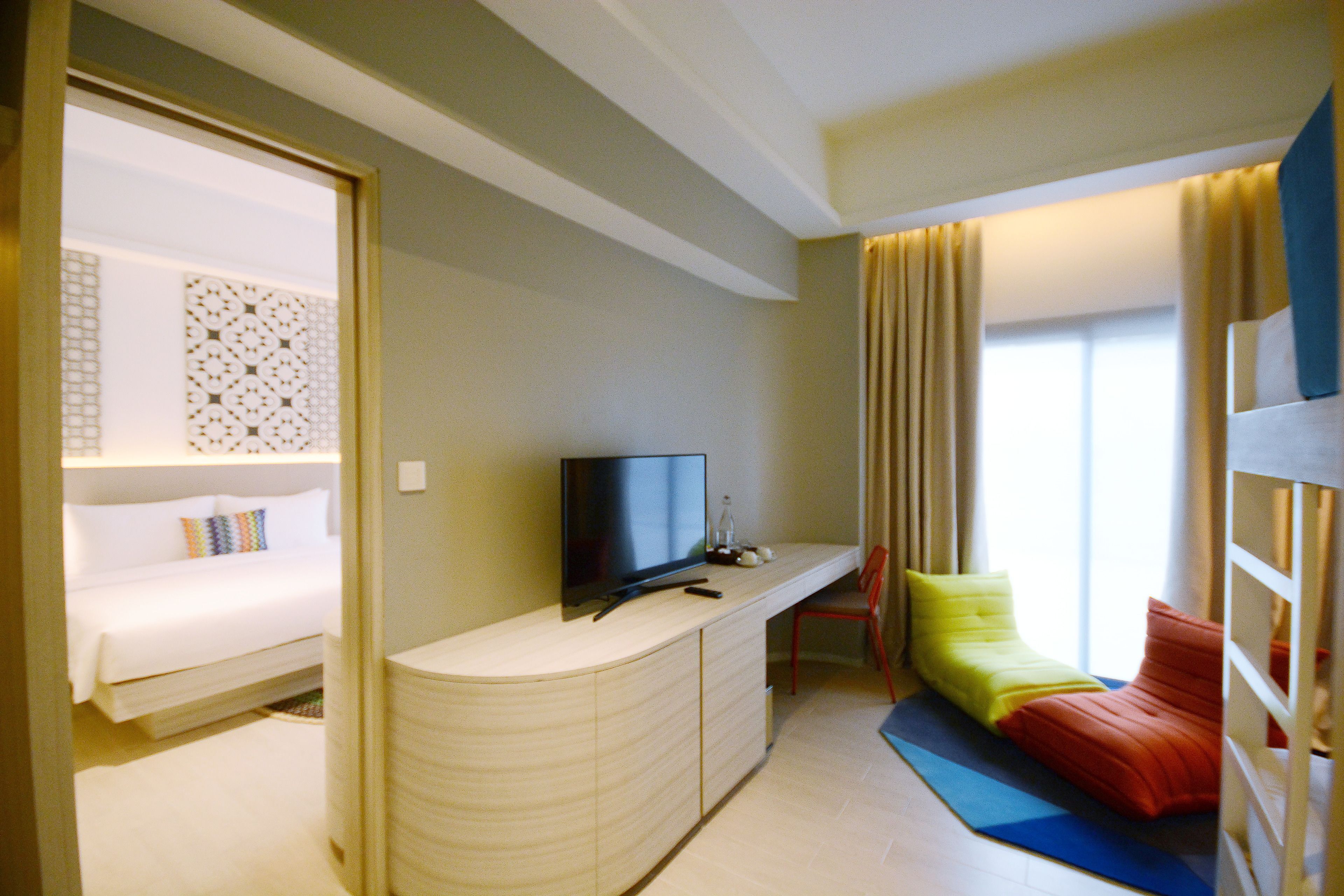 In-room safe, desk, iron/ironing board, free WiFi