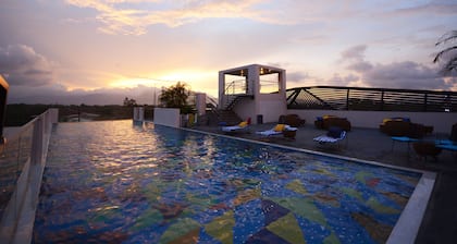 Hue Hotels and Resorts Puerto Princesa Managed by HII