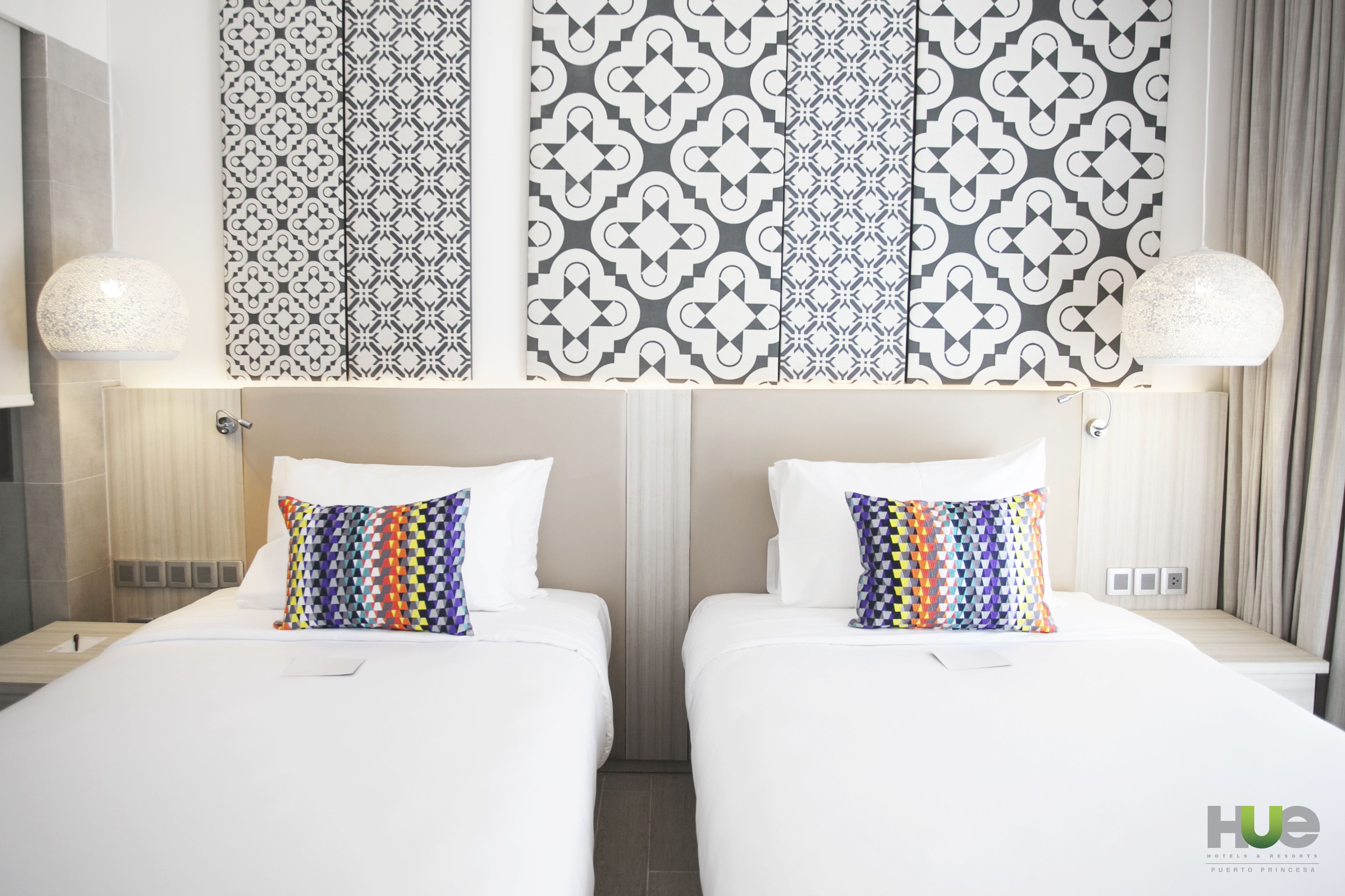 deluxe twin | in-room safe, desk, iron/ironing board, free wifi