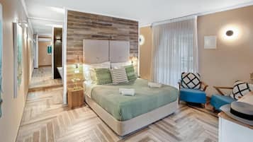 Deluxe Suite, Balcony | Desk, free WiFi