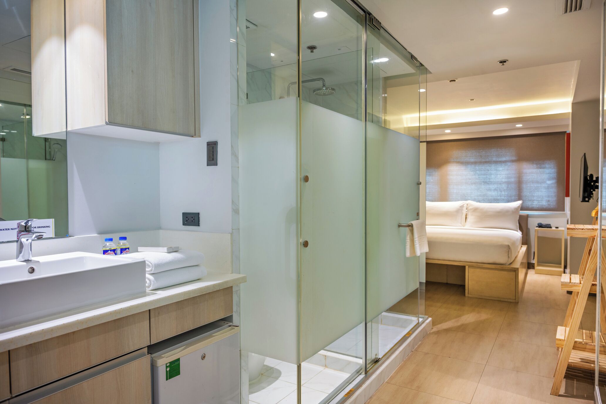 Foto - The Mini Suites - Eton Tower Makati