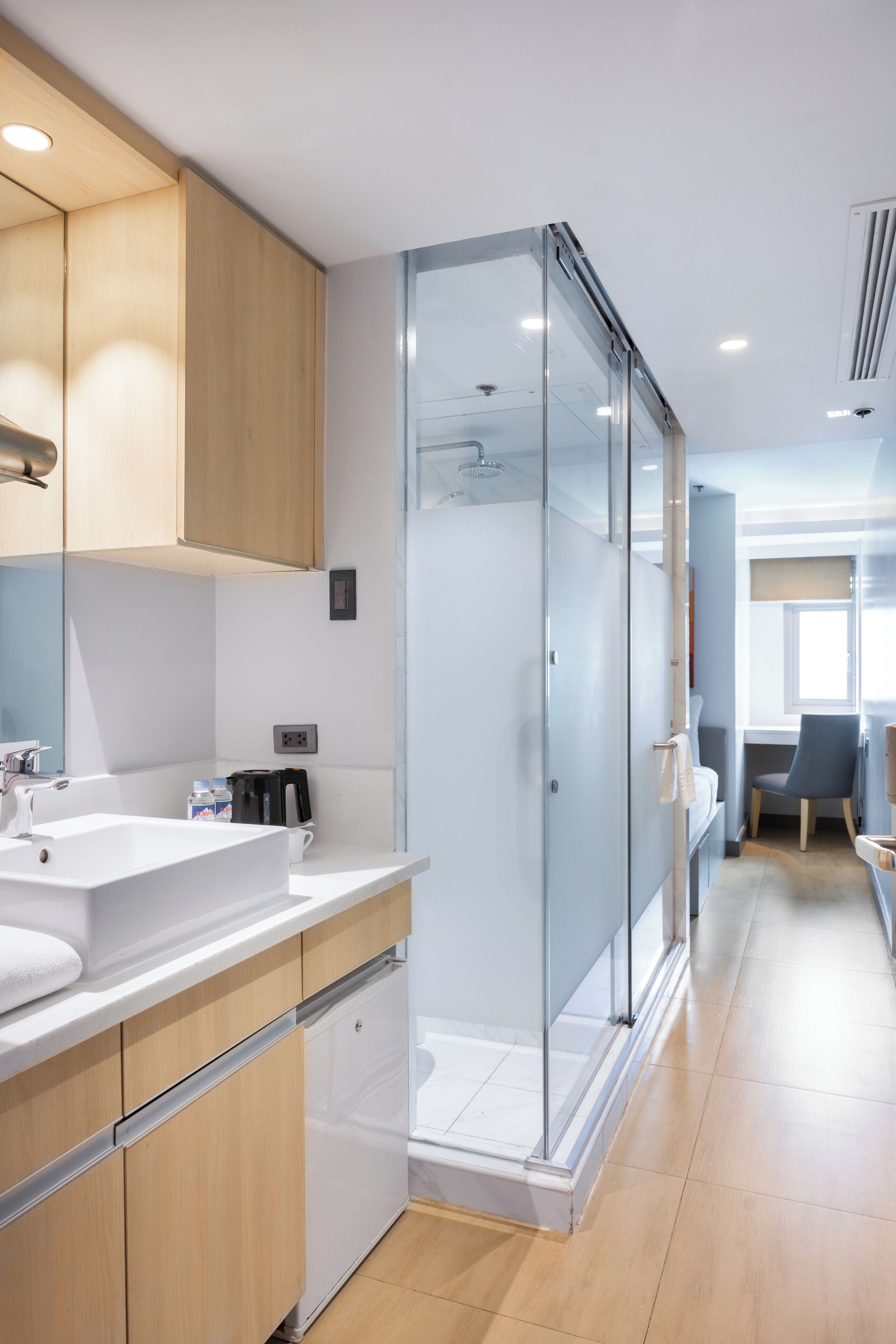 Foto - The Mini Suites - Eton Tower Makati