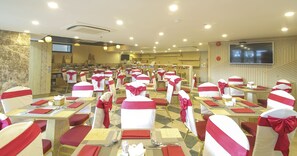 Café da manhã, almoço e jantar