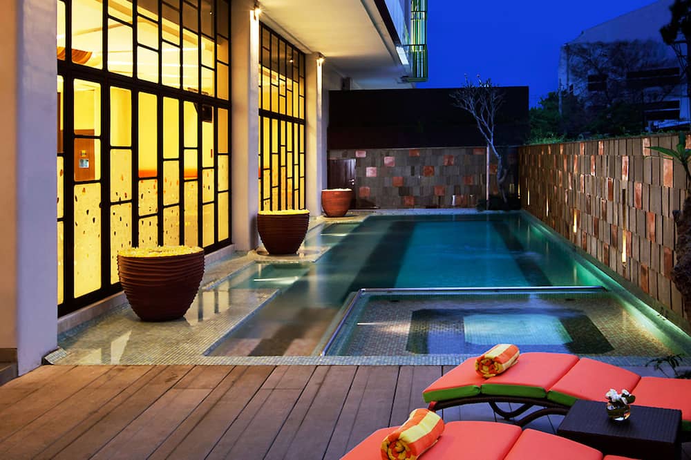 Grand Livio Kuta Hotel