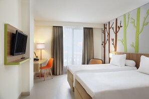 Superior Twin Room | Minibar, in-room safe, desk, soundproofing