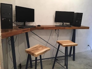 Business centre - Wire Hostel Patong (Patong)